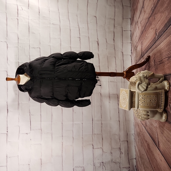 Urban Outfitters Jackets & Blazers - UO Silence + Noise Puffer Quilted Jacket in Black